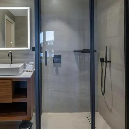 Apartment With Balcony In Gries